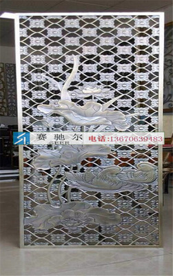 冷峻之美 現(xiàn)代不銹鋼裝飾擺件的藝術(shù)蛻變